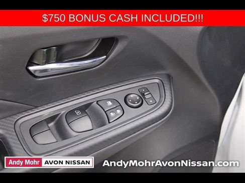 New 2025 Nissan Versa SV w/ Trunk Package FWD image 10