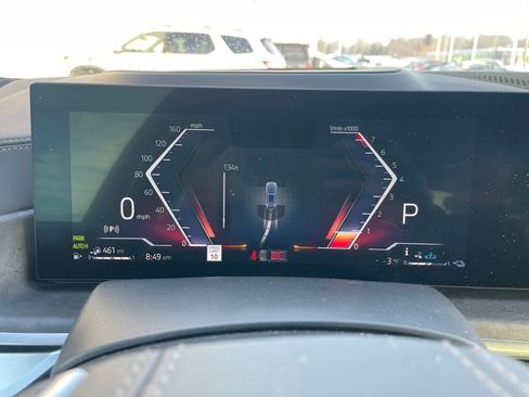 Used 2025 BMW X5 xDrive50e w/ Premium Package image 12