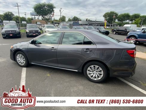 Used 2013 Toyota Camry LE FWD image 8