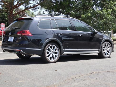 Used 2017 Volkswagen Golf Alltrack SEL AWD/4WD image 5