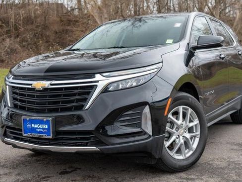 Used 2023 Chevrolet Equinox LT image 1