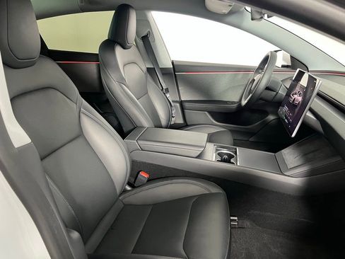 Used 2025 Tesla Model 3 Long Range image 33