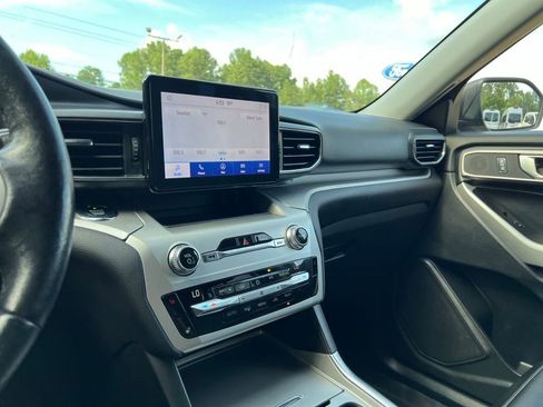 Used 2021 Ford Explorer XLT w/ Equipment Group 202A image 24