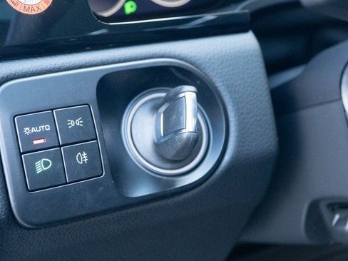 Certified 2022 Porsche Cayenne S image 28