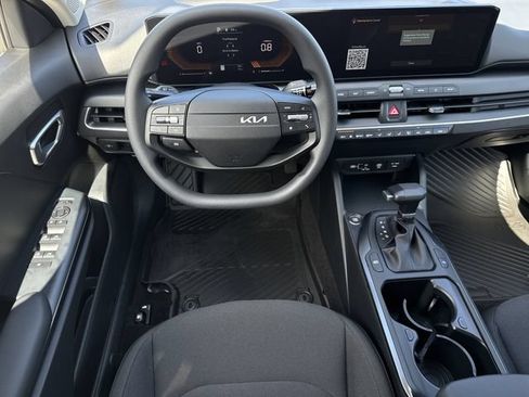 New 2026 Kia K4 FWD image 13