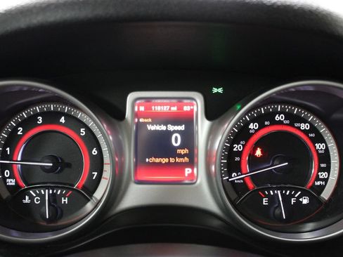 Used 2018 Dodge Journey GT FWD image 19