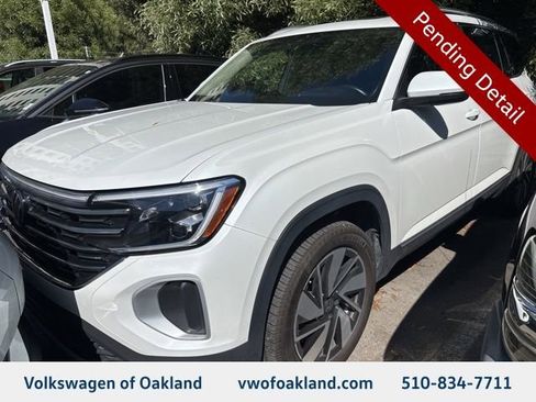 Used 2024 Volkswagen Atlas SEL image 1