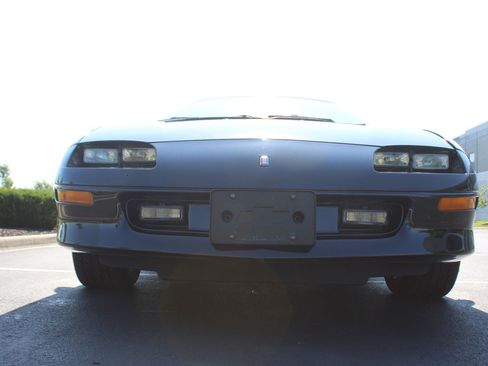 Used 1993 Chevrolet Camaro Z28 RWD image 23