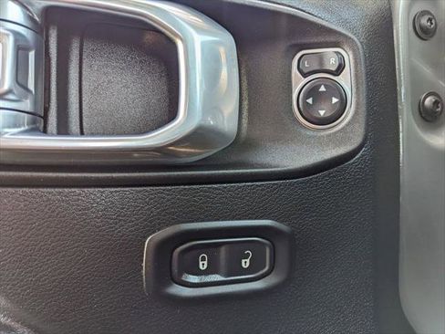 Certified 2022 Jeep Gladiator Willys image 54