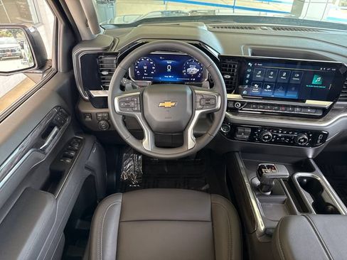 New 2026 Chevrolet Silverado 1500 LTZ w/ Z71 Off-Road Package AWD/4WD image 15