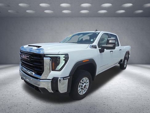 Used 2025 GMC Sierra 2500 Pro w/ 1SA Pro Safety Plus Package AWD/4WD image 3