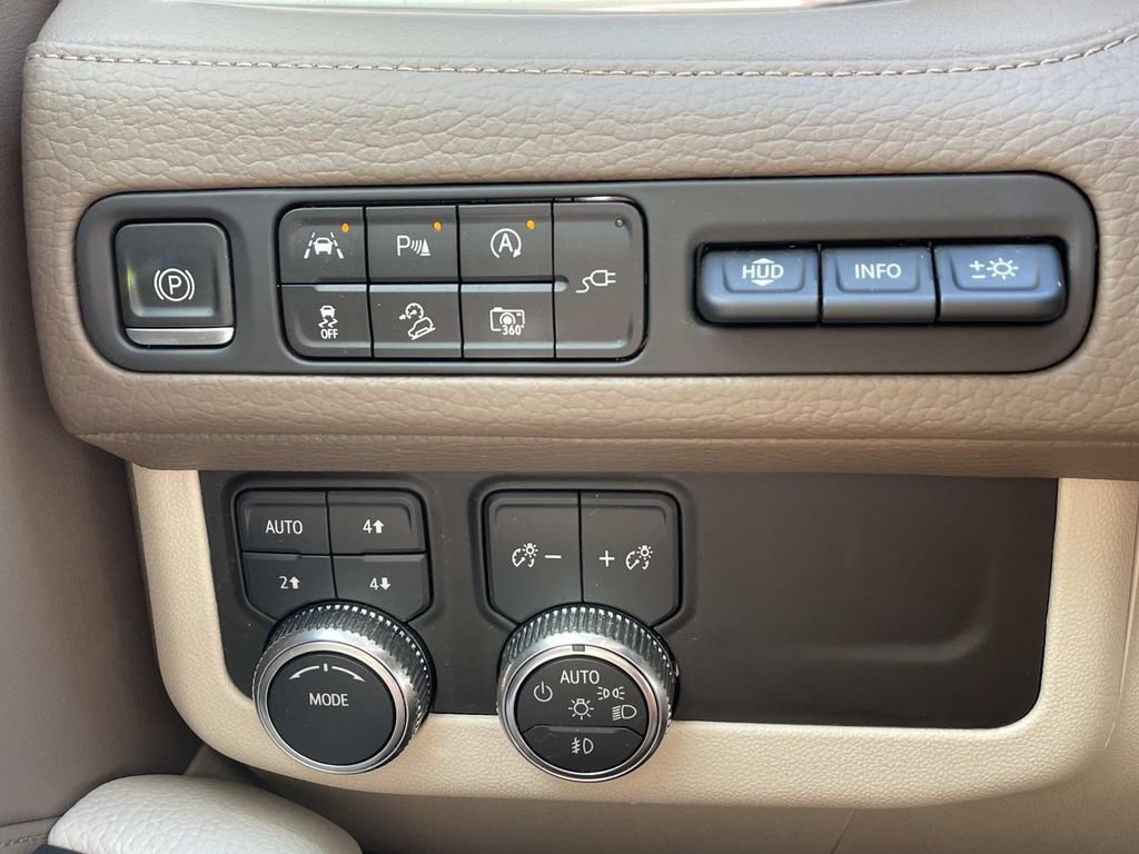 Used 2022 GMC Yukon Denali AWD/4WD image 23