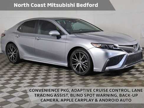 Used 2023 Toyota Camry SE w/ Convenience Package FWD image 1