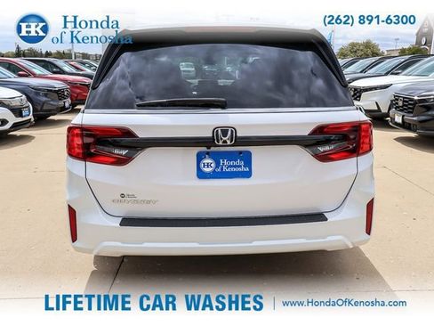 Certified 2025 Honda Odyssey EX-L image 4