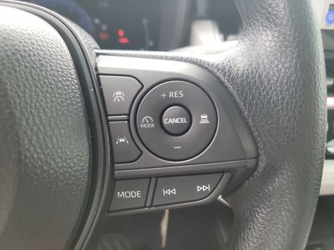 Used 2026 Toyota Corolla Cross L FWD image 27