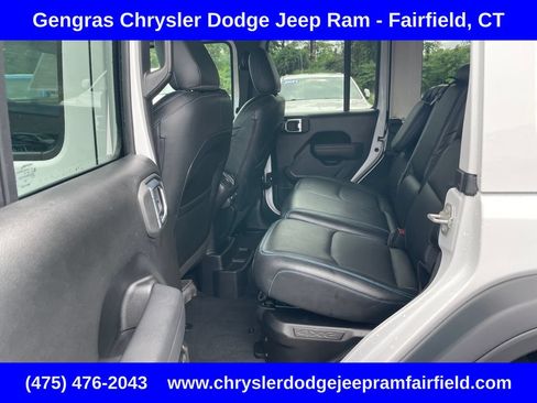 Used 2024 Jeep Wrangler Unlimited AWD/4WD image 41