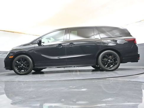 Used 2023 Honda Odyssey Sport image 43