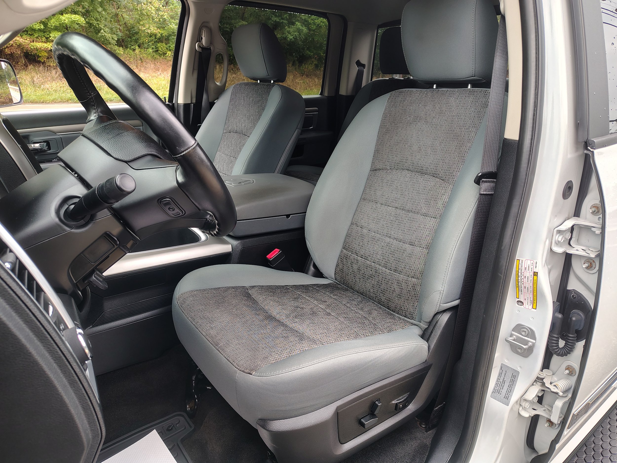 Used 2026 RAM 1500 Laramie w/ Night Edition AWD/4WD image 11