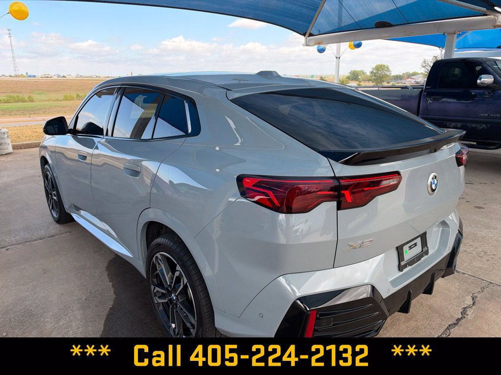 Used 2025 BMW X2 xDrive28i AWD/4WD image 3