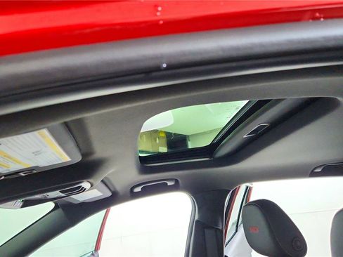 New 2026 Chevrolet Trax RS w/ Sunroof Package image 28