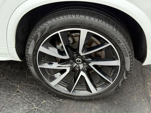 Certified 2023 Volvo XC90 B6 Plus w/ Protection Package Premier image 8