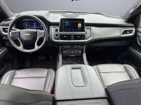 Used 2024 Chevrolet Tahoe High Country AWD/4WD image 18