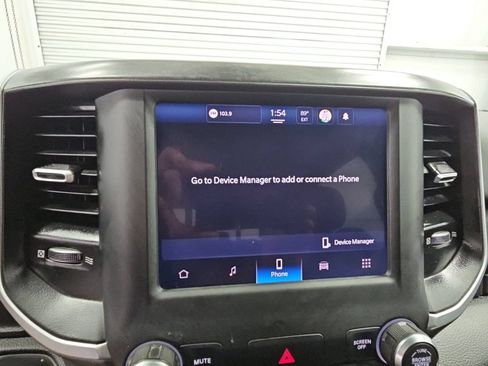 Used 2022 RAM 1500 Big Horn AWD/4WD image 18