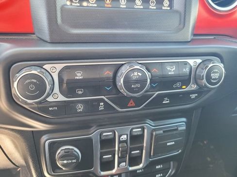 Used 2021 Jeep Gladiator Rubicon w/ Trailer Tow Package AWD/4WD image 25