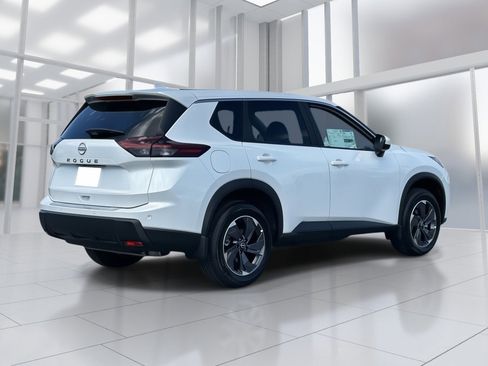 New 2026 Nissan Rogue SV image 4
