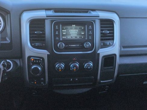 Used 2017 RAM 1500 Classic SLT AWD/4WD image 17