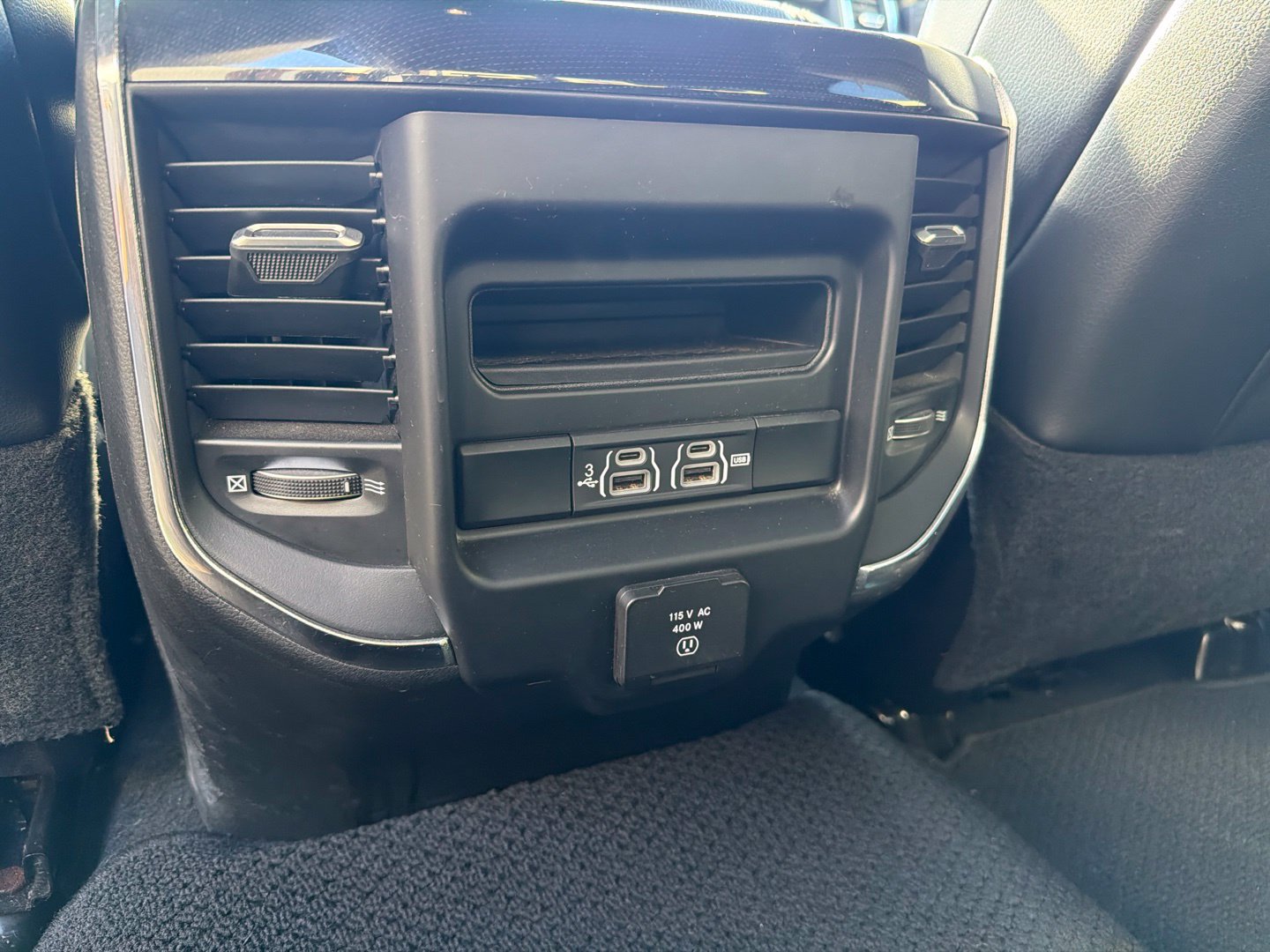 Used 2019 RAM 2500 Laramie AWD/4WD image 14