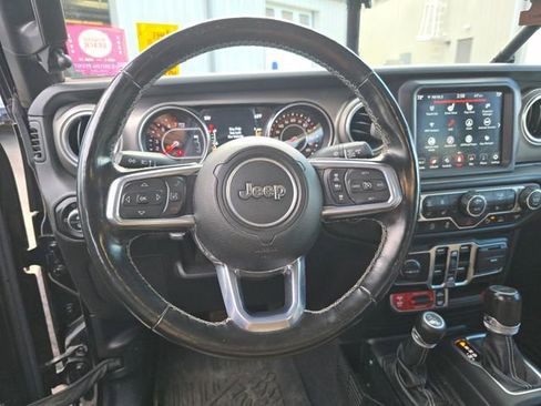 Used 2020 Jeep Gladiator Rubicon image 10