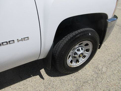 Used 2012 Chevrolet Silverado 3500 W/T AWD/4WD image 14