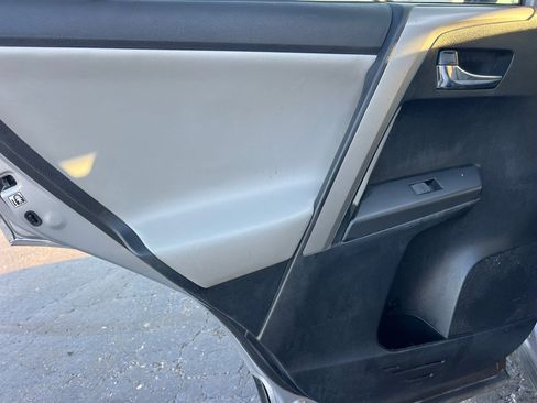 Used 2018 Toyota RAV4 Adventure image 9