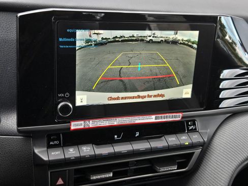 Certified 2026 Toyota Camry SE FWD image 14