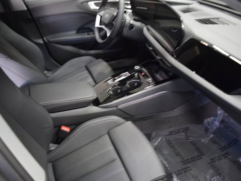 New 2025 Audi A5 2.0T Prestige image 7