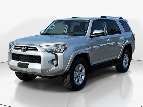 Used 2024 Toyota 4Runner SR5 AWD/4WD image 11