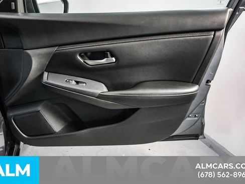 Used 2024 Nissan Sentra SV FWD image 41