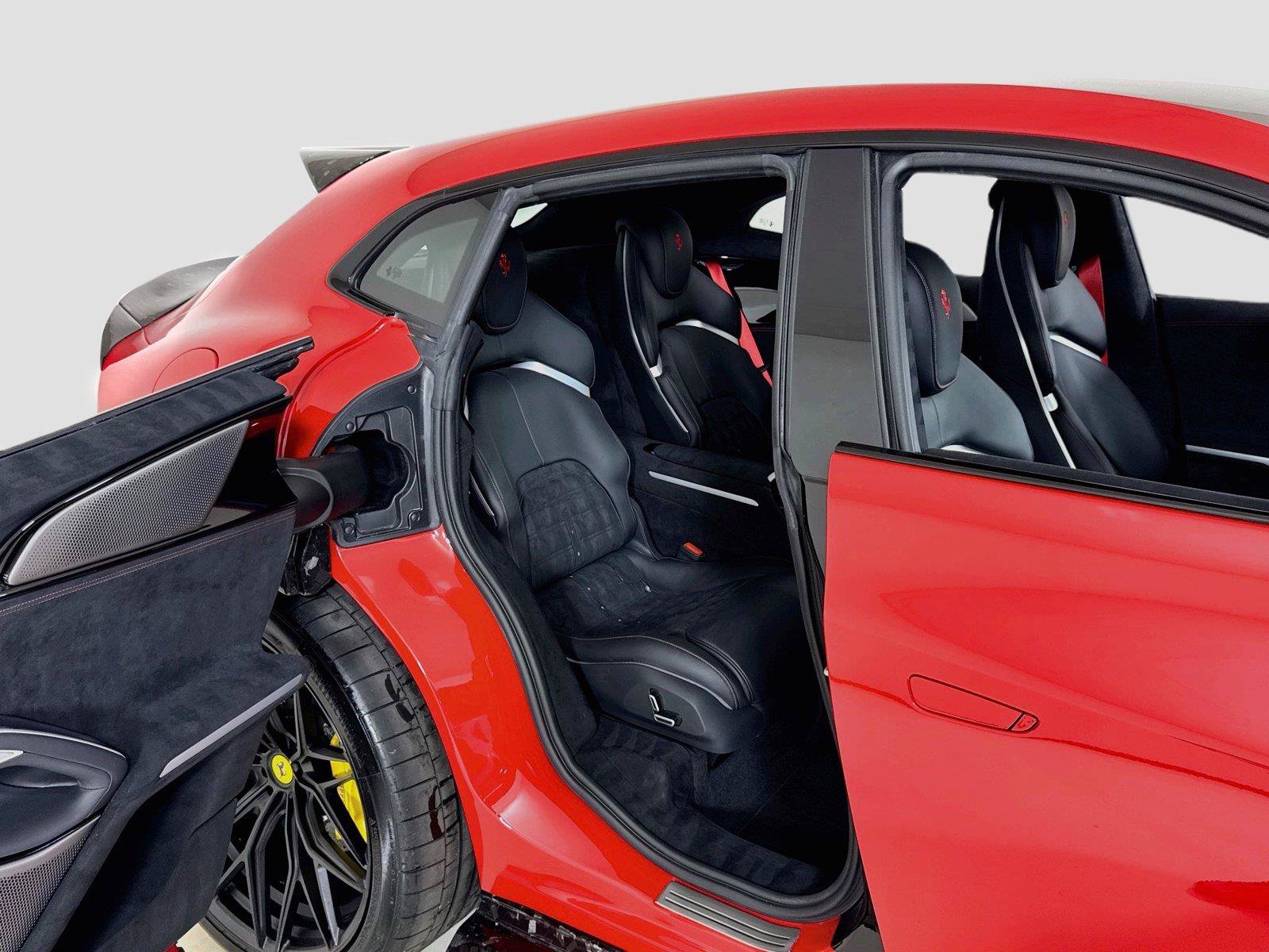 Used 2026 Ferrari Purosangue AWD/4WD image 29