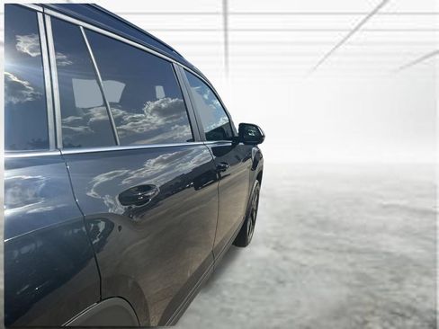 New 2026 Volkswagen Atlas SE FWD image 32