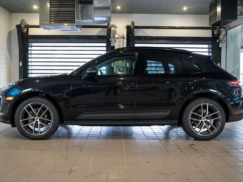 Used 2022 Porsche Macan image 2