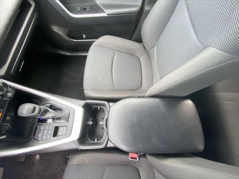 Certified 2025 Toyota RAV4 LE image 20