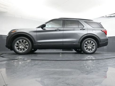 New 2026 Ford Explorer Active w/ Active Comfort Package image 27