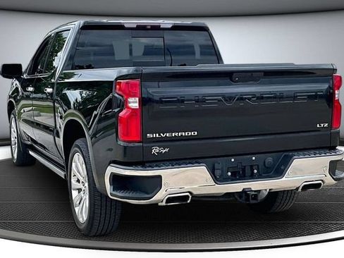 Used 2019 Chevrolet Silverado 1500 LTZ w/ LTZ Premium Package AWD/4WD image 4
