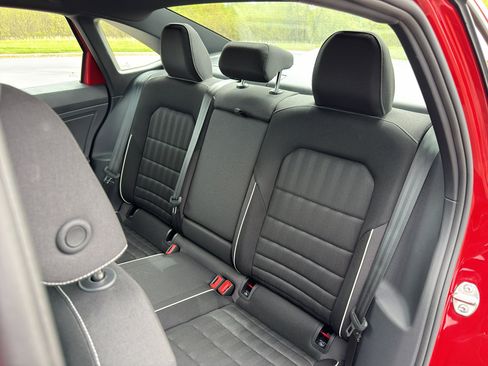 Used 2024 Volkswagen Jetta Sport FWD image 34