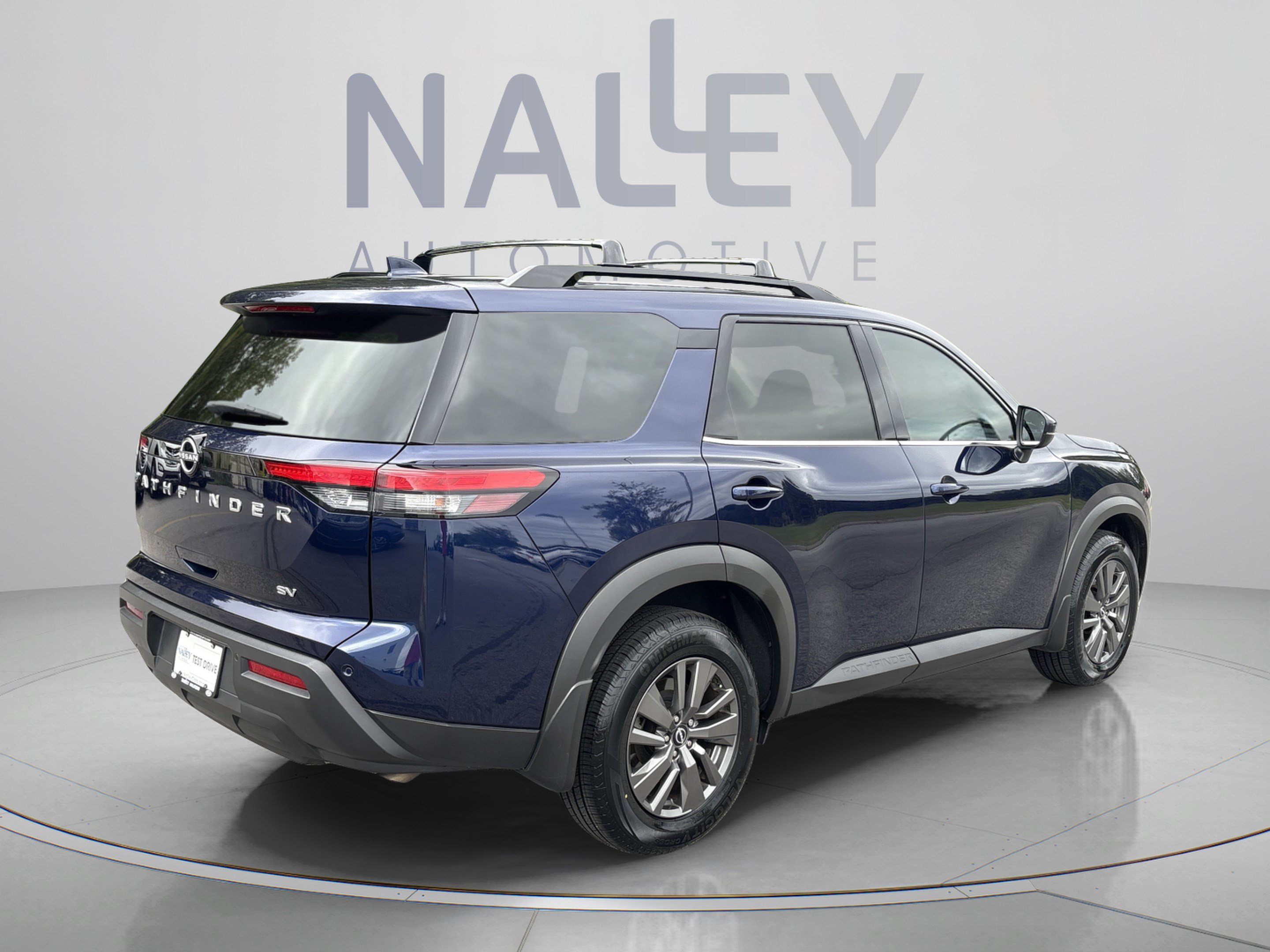 Used 2022 Nissan Pathfinder SV FWD image 5