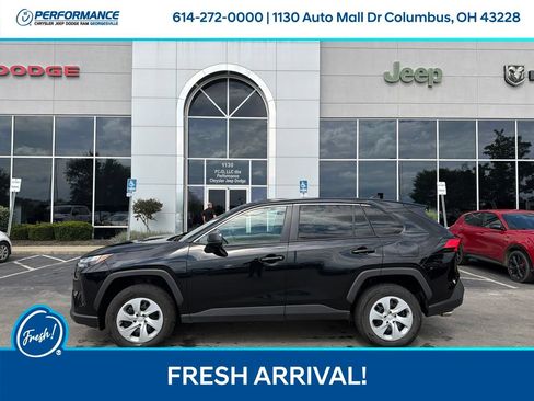 Used 2025 Toyota RAV4 LE AWD/4WD image 6