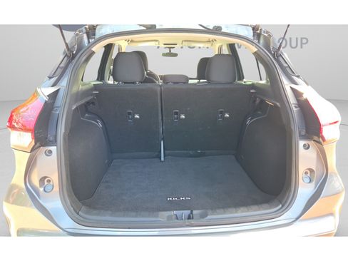 Used 2023 Nissan Kicks SV w/ Interior Electronics Package FWD image 13