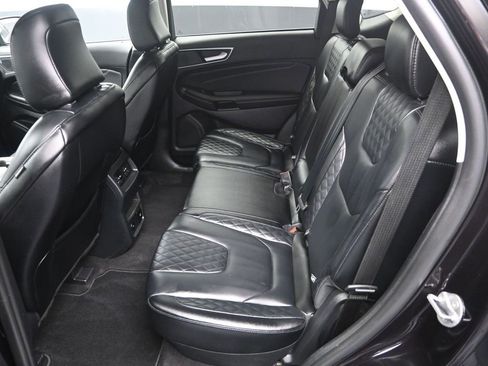 Used 2024 Ford Edge Titanium image 29