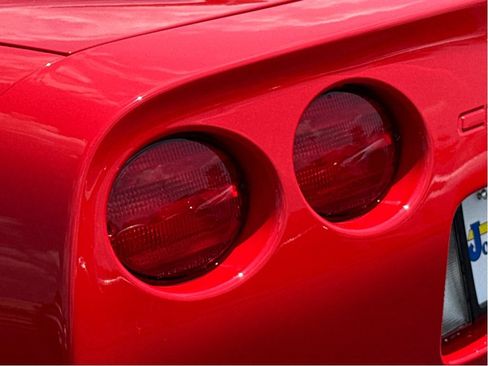 Used 2002 Chevrolet Corvette Coupe w/ Preferred Equipment Group2 RWD image 6